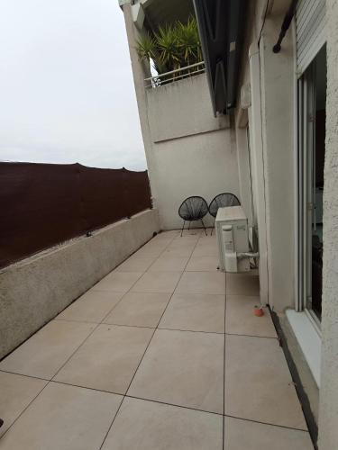 Balcony/terrace, Grand T2 avec terrasse in Les Olives