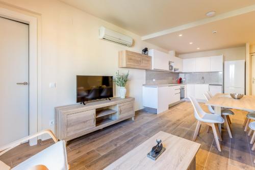 Can Cintet 2-1,Nuevo Apartamento Moderno en Besalú (Can Cintet 2-1,Nuevo Apartamento Moderno en Besalu) in Besalu