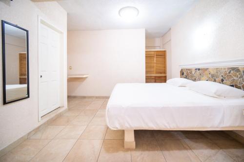 HOTEL PENÍNSULA Salina Cruz (HOTEL PENINSULA Salina Cruz) in Lomas de Galindo Sur