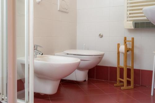 Studio - Split Level image 9