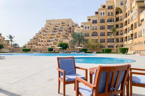 Stunning 1BR Stay on Al Marjan Island Stunning 1BR Stay on Al Marjan Island
