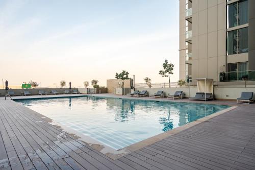 Panoramic 1BR | Luxury Stay - image 13