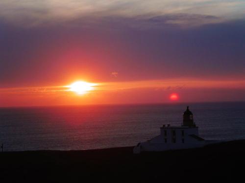 Skats, Meall Dubh - coastal cottage with stunning views in Clachtoll