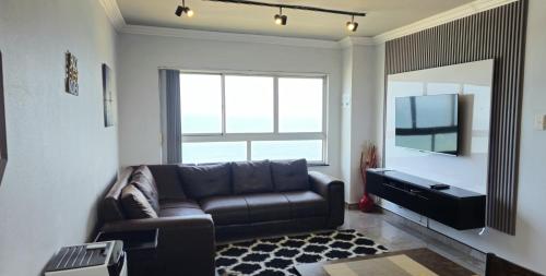 Sea Views at High Tide 1803, Amanzimtoti (fotografie 3)