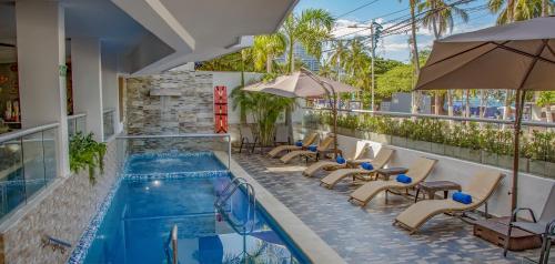 スイミングプール, Hotel Be La Sierra in サンタマルタ