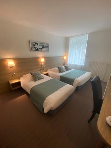 Hotel du Louvre in แชบูร์ก-ออคเตอวีล