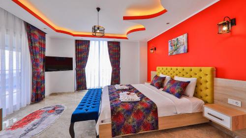Five-Bedroom Villa image 10