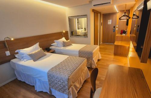 2 twin beds