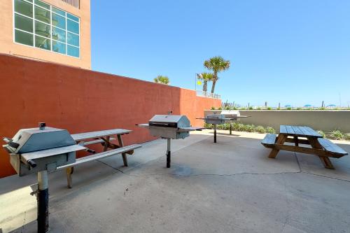 Holiday Home image 6