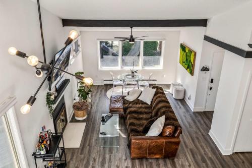 Spacious 3-Bed Condo Near Vail & BC in Avon, USA