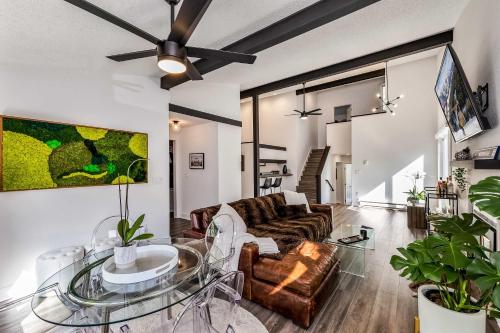 Spacious 3-Bed Condo Near Vail & BC in Avon, USA
