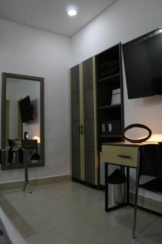 Hotel Merlott Lleras, Медельин (фото 9)