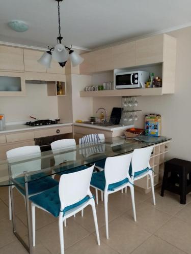 Amplio departamento en Laguna Bahia Algarrobo in Algarrobo