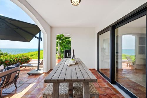 Vista/Panorama, Olive Villa Palmas - Modern Beachfront in Humacao