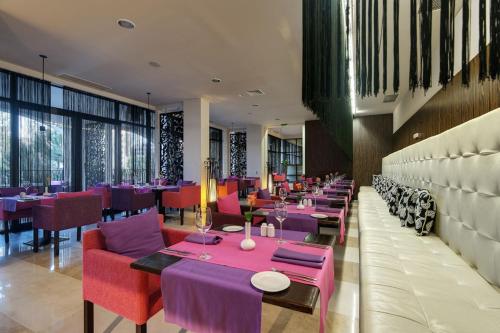 Royal Beach Apartments - image 5