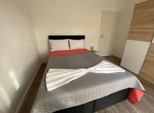 Mira Apartment in Sroki