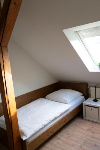 1 twin bed