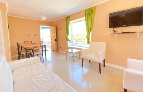 Bella casa en Los Molles Nº3 a 8 min de la playa in Los Molles