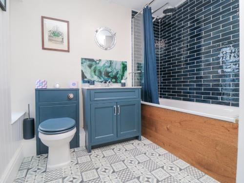 Salmon Cottage - image 3