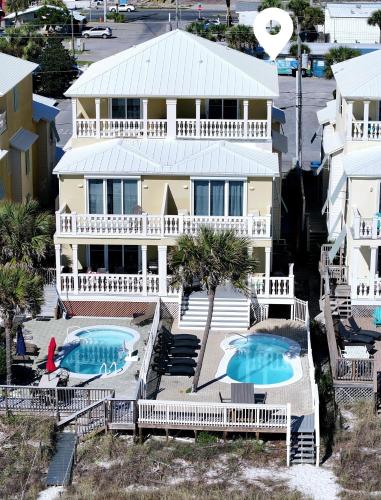Just Beachy - 5 Bedroom 5 Bathroom Beach Front Home! Sleeps 20 home
