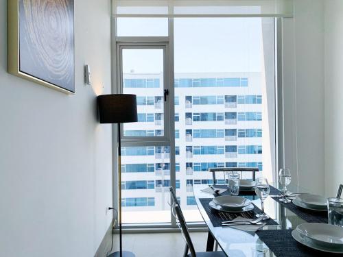 Suite with City View image 7