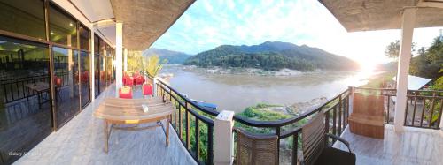 INN RIVERSIDE HOSTEL PB in パクベン