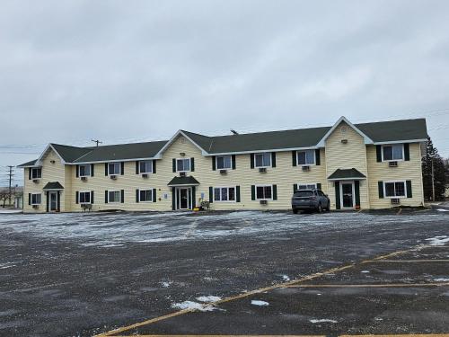 Budget Host Inn & Suites - image 6