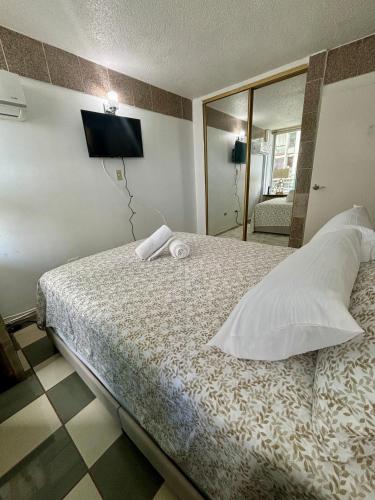 Downtown Isla Verde Luxe Apartment with Pool - image 6