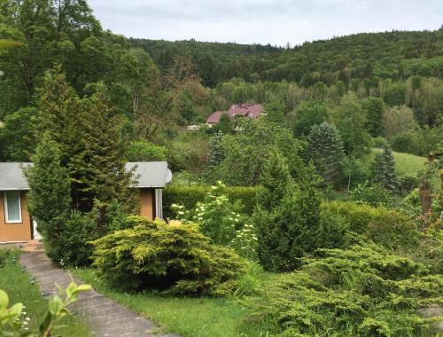 Kleines Haus am Wald in Benshausen, Deutschland
