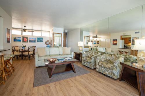 One-Bedroom Ocean Front image 4