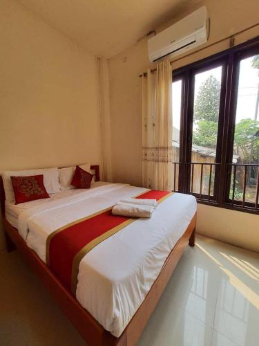 View, Golden Hotel Dondet in Muang Khong