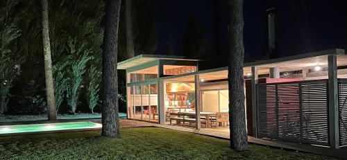 Biutiful Architecture house near everything