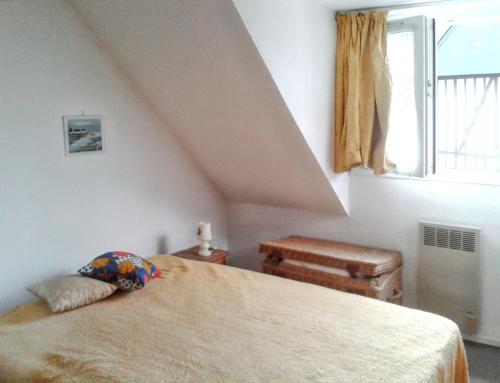 Apartment with one bedroom in Villers sur Mer with enclosed garden 150 m from the beach - image 2
