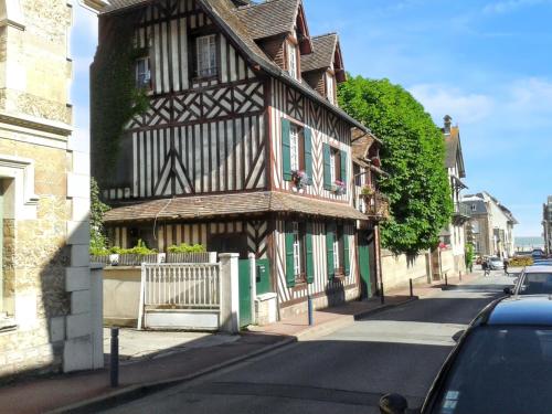 Apartment with one bedroom in Villers sur Mer with enclosed garden 150 m from the beach - image 3