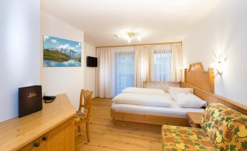 Hotel Dorfer Room Type - Comfort Double Room with Sofa Bed Hotel Dorfer Room Type - Comfort Double Room with Sofa Bed