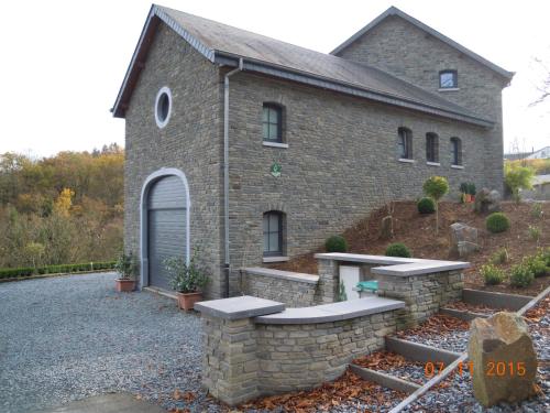  Gîte Le Gros Chêne, Pension in Bouillon