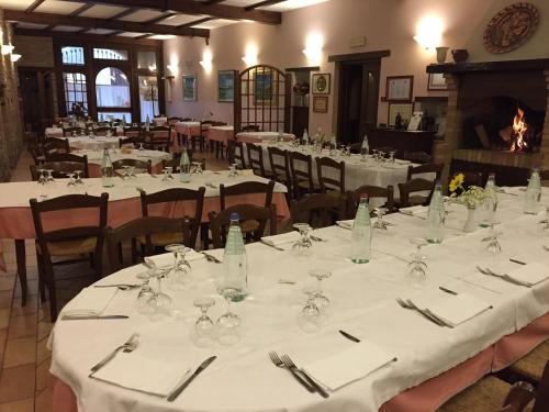 Restaurant, Hotel Ristorante Il Cavaliere in Camerino