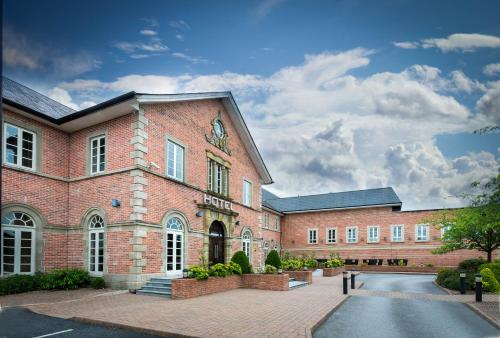 Cavan Crystal Hotel - image 8