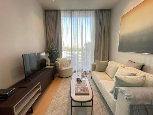 Luxury Apartment Best Location Silom, Bangkok