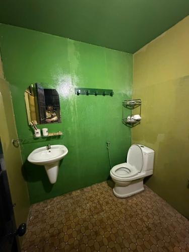 The Snail Haven Pub And Stay - Con Dao