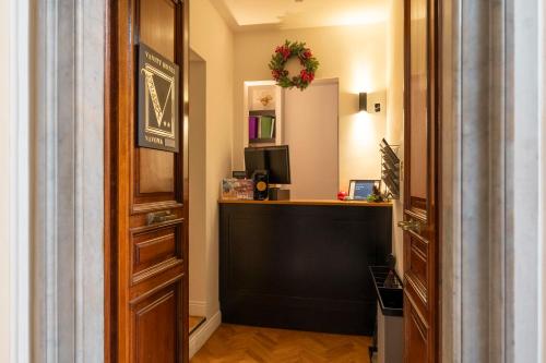 Vanity Hotel Navona - image 12