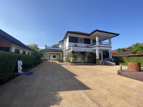 Sakura Poolvilla Chiangmai