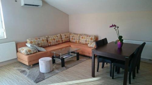  Apartment Marija, Unterkunft in Zadar