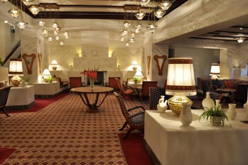 Shared lounge/TV area, Quetta Serena Hotel in Quetta
