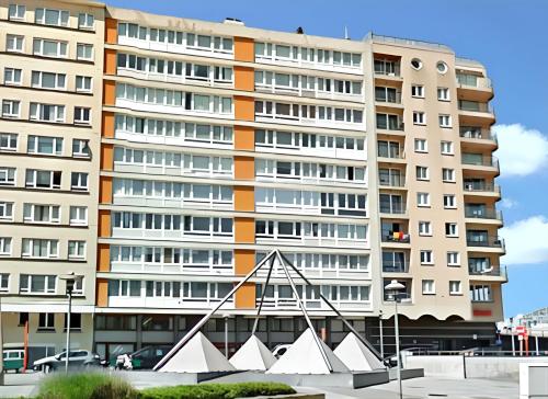 Comfortable Apartment in Blankenberge, 40 sqm, parking, Bruges