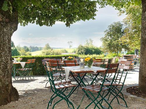 Kert, DIE POST Landgasthof Aufkirchen in Berg