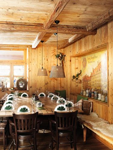 Étterem, DIE POST Landgasthof Aufkirchen in Berg