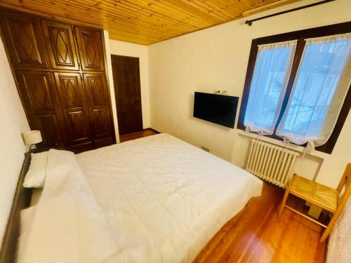 NEW on Bkg! NuovaGrangia Confortable for 2 Families, Grange Sises (photo 8)