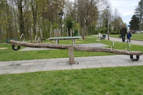 兒童遊樂場, Green Basel Home in 賓寧根