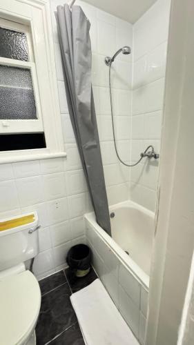 Anwar House - image 14